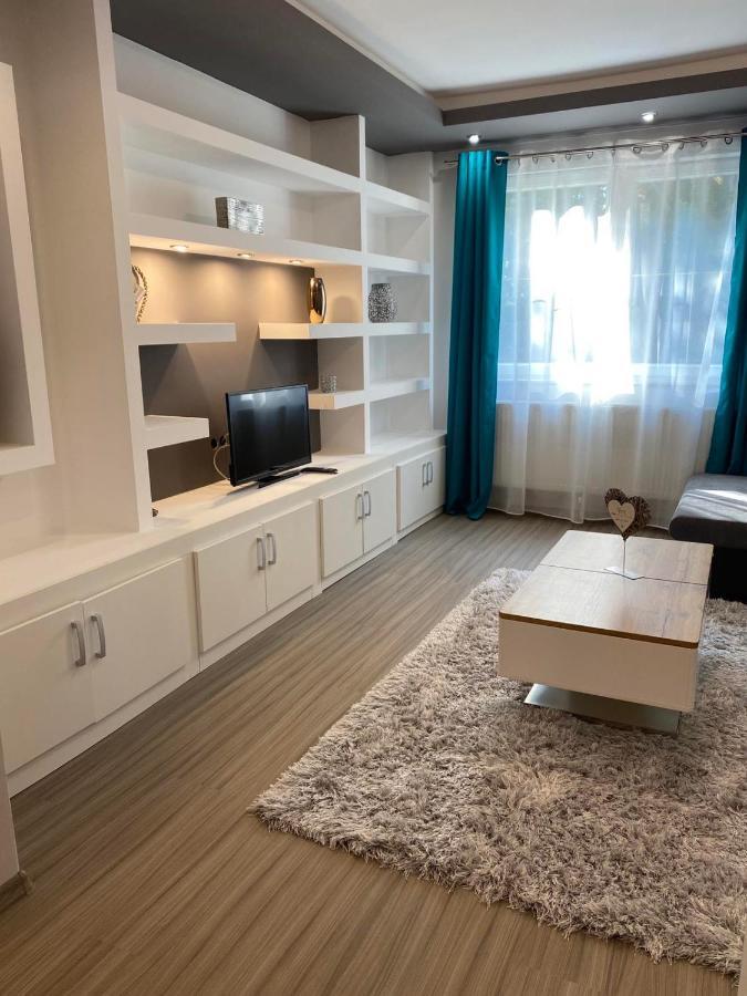Gabrielle2 Apartman Debrecen Eksteriør billede